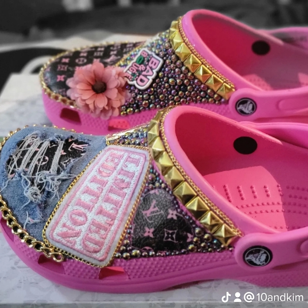 Custom crocs - Picture 4 of 9